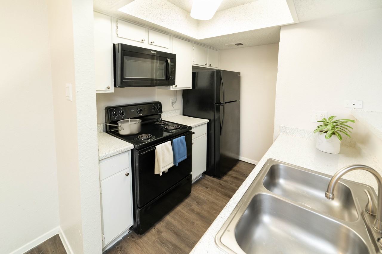 z-121721-Heritage Fields - Photo 3 of 11