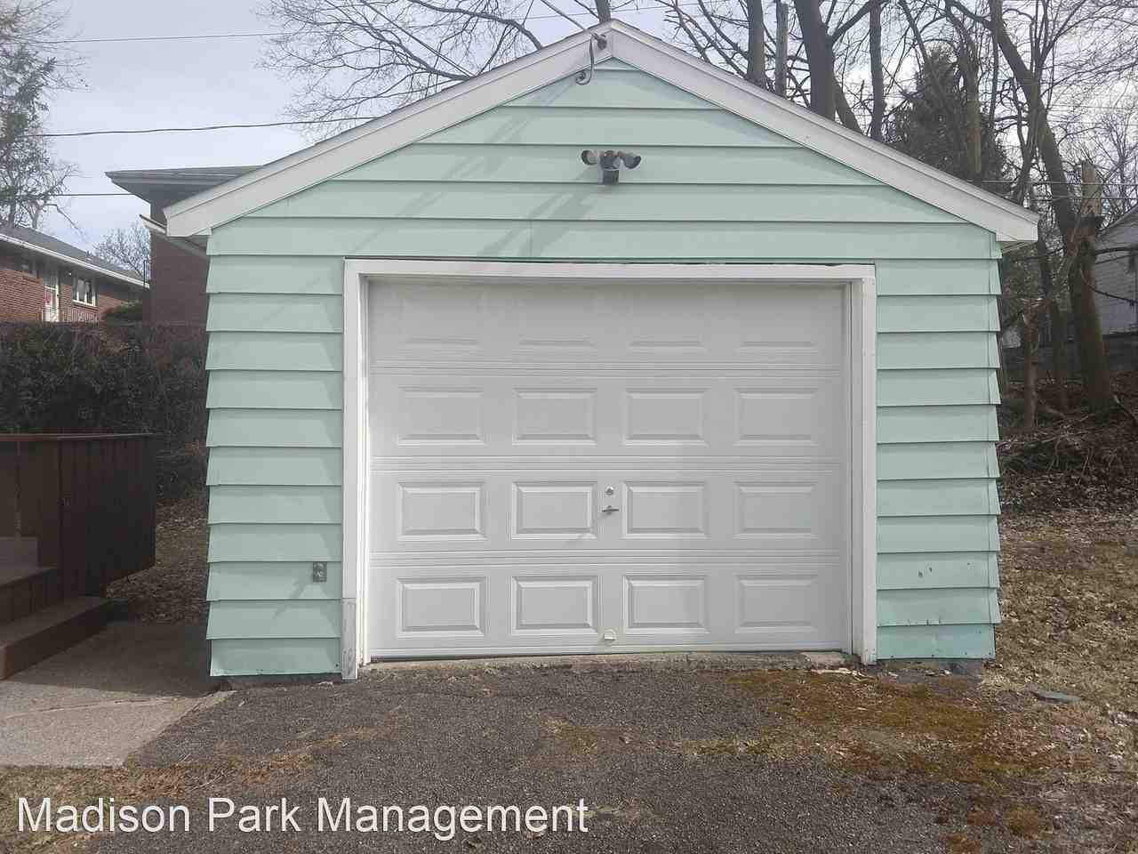 165 S Pine Ave - Photo 3 of 13