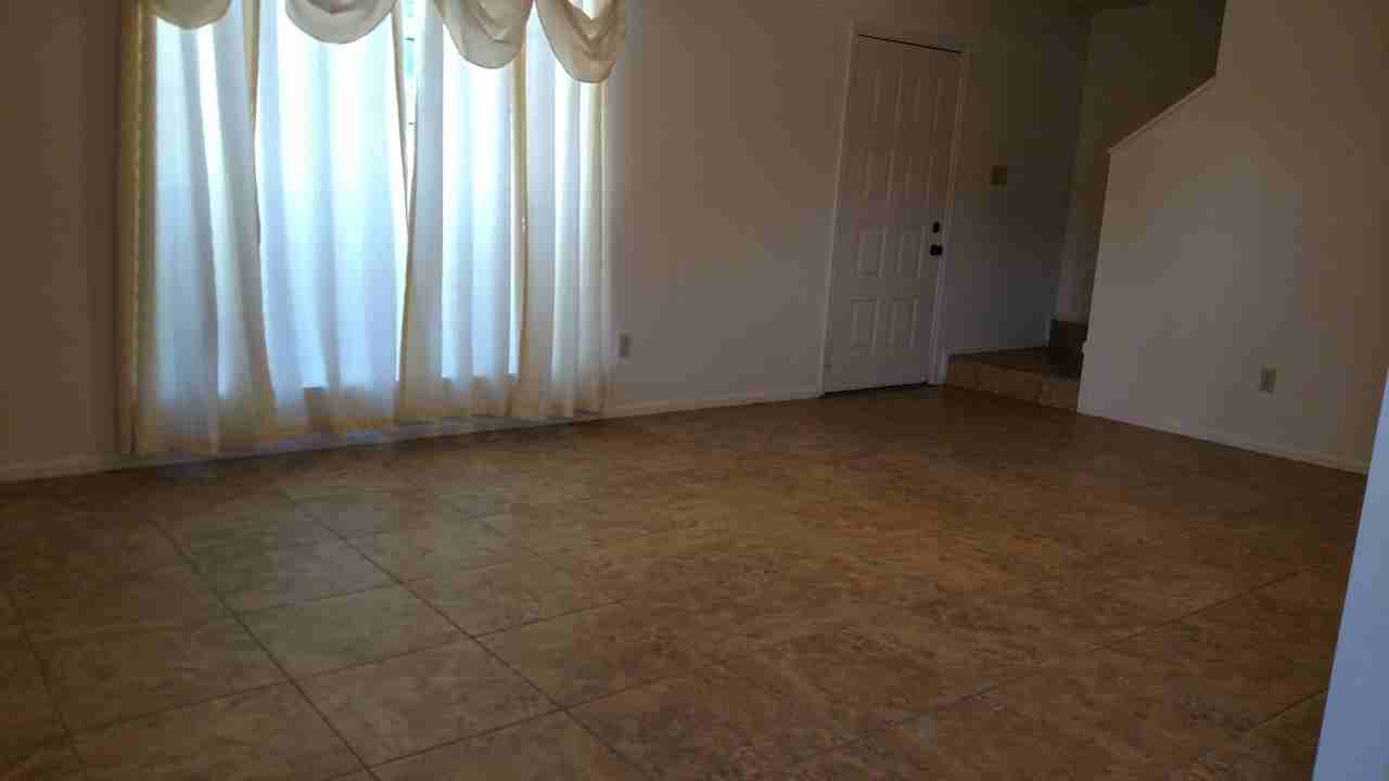 1136 Green Meadow St - Photo 3 of 11