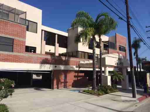 24445 Hawthorne Blvd #107