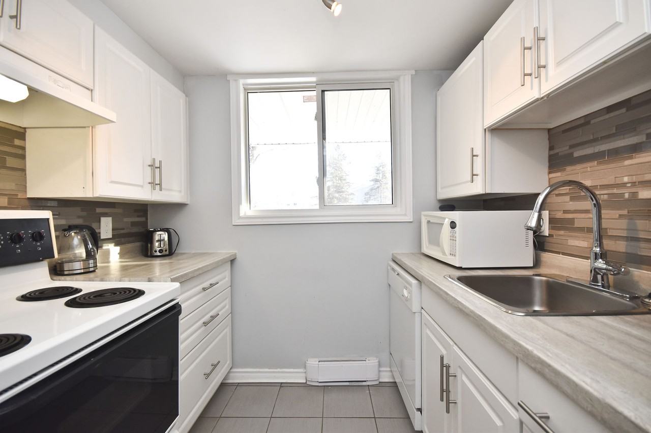 114-6470 Bilberry Dr - Photo 2 of 12