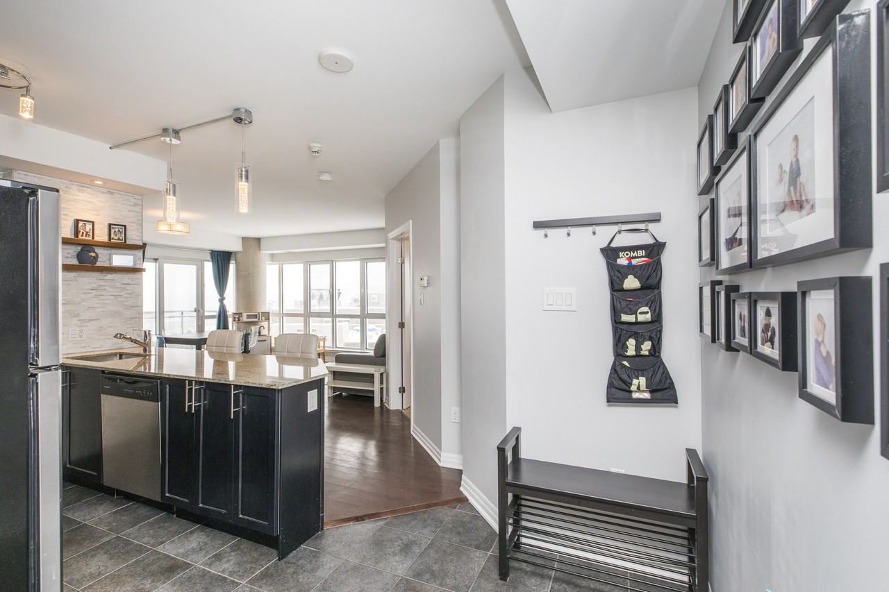 90 70 Landry - Photo 3 of 12