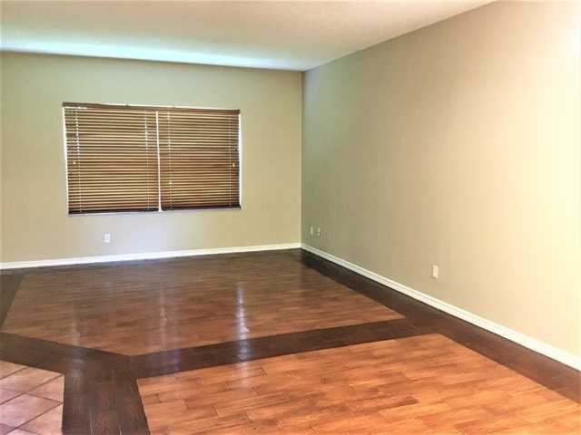 633 Prince Lane - Photo 2 of 19