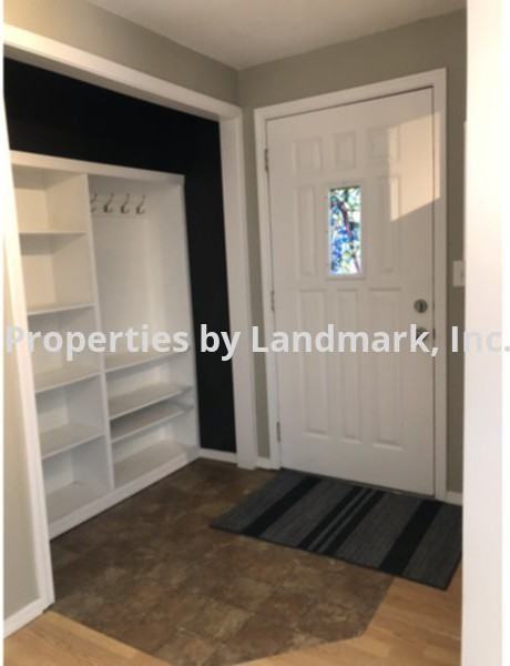 322 N Solmar Dr - Photo 3 of 33