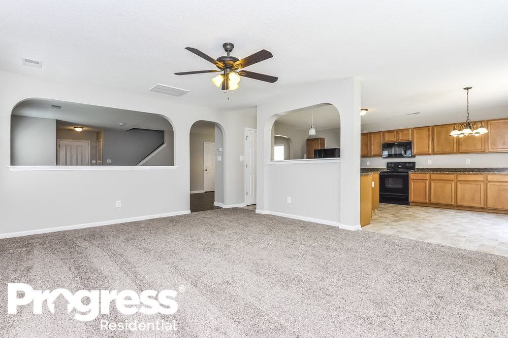 182 Brookhaven Dr - Photo 2 of 15