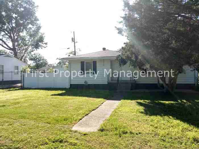 1013 Lansdell Road - Photo 2 of 23