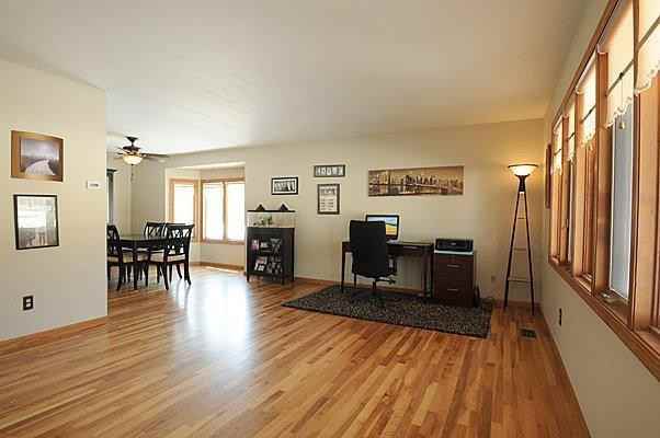 8517 Muirfield Lane - Photo 2 of 15