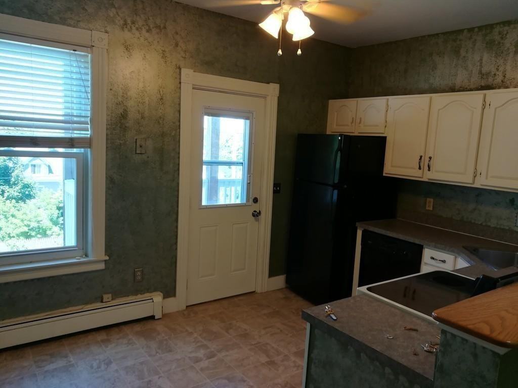 176 Lincoln St Unit 2 - Photo 3 of 10