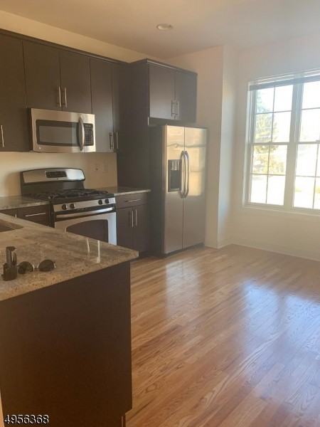 38 Bloomfield Ave - Photo 2 of 15