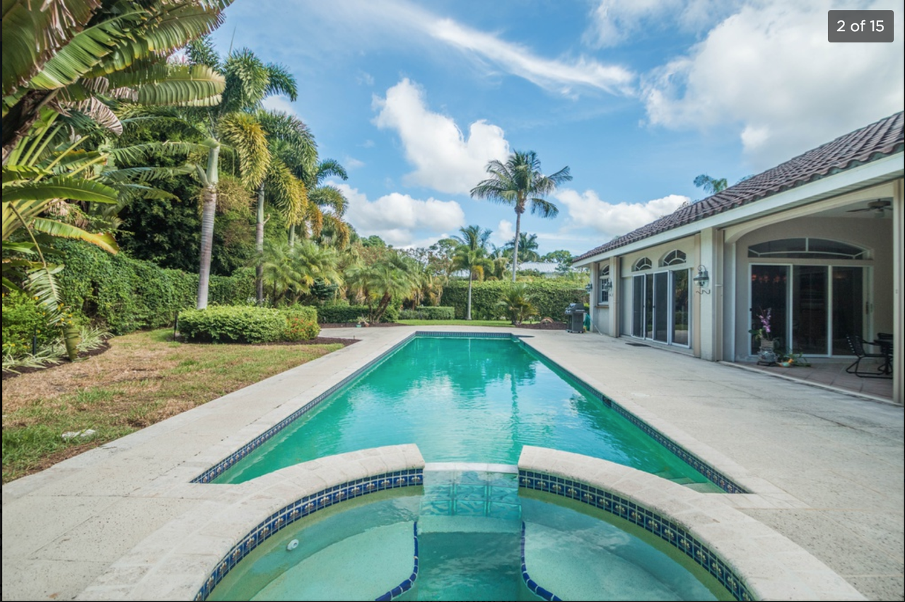 299 1st Avenue South - Photo 4 of 18