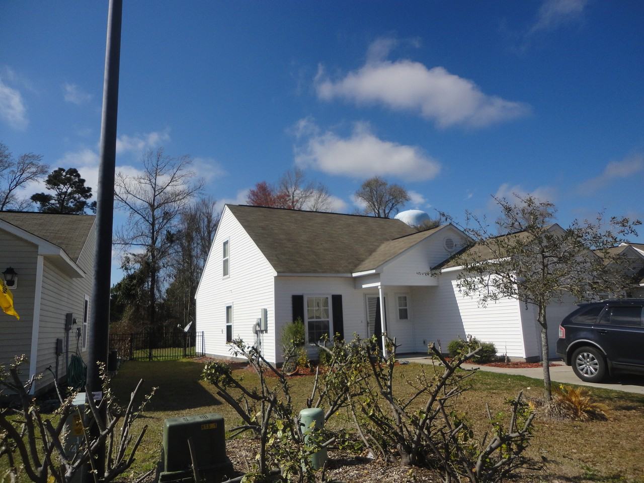 323 Bellegrove Drive - Photo 3 of 12