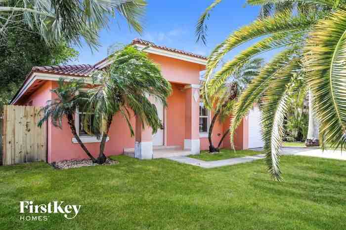 27933 Southwest 136th Place - Photo 2 of 15