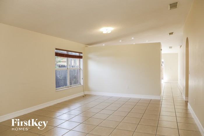 27933 Southwest 136th Place - Photo 3 of 15