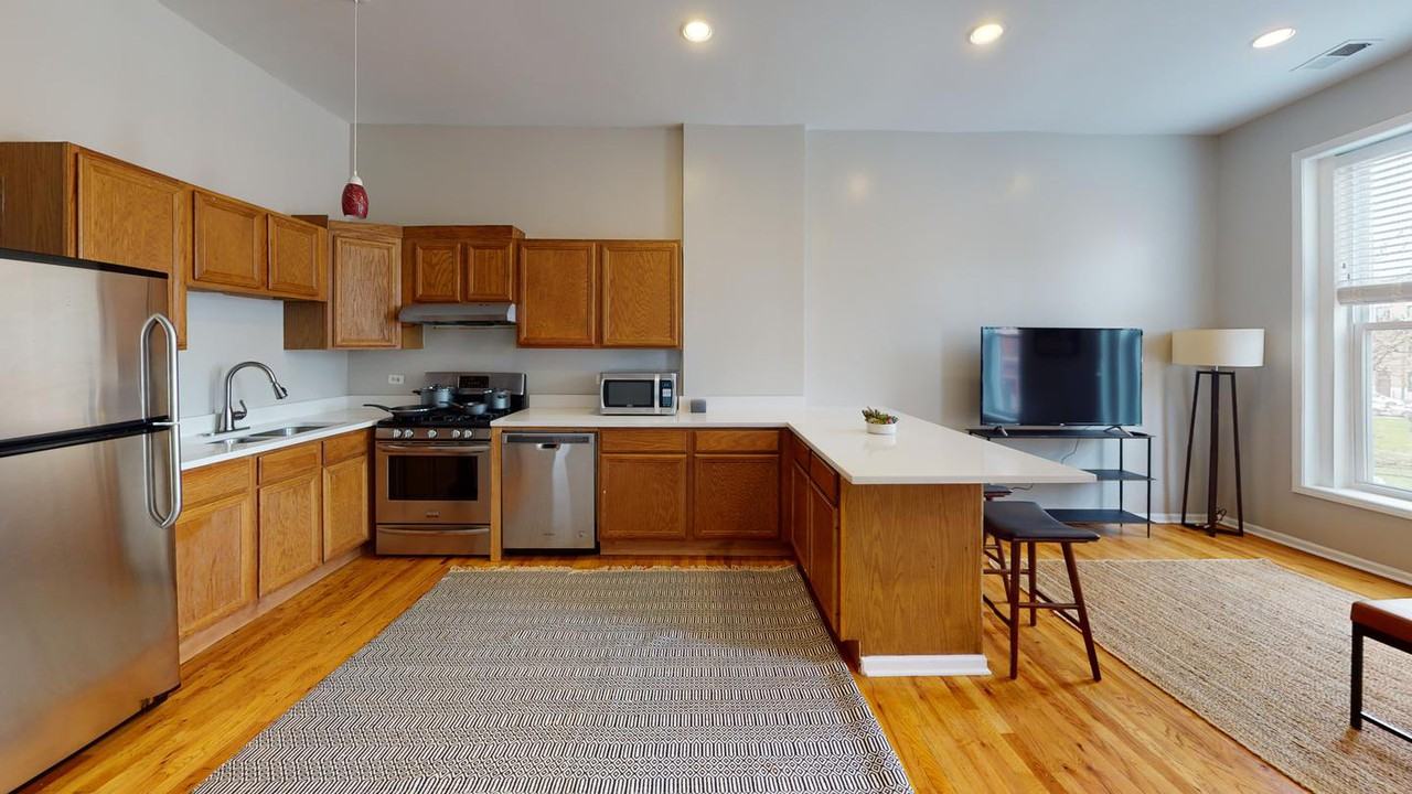 Beautiful Pilsen apartment by Pink Line Apartments in Chicago, IL Zumper