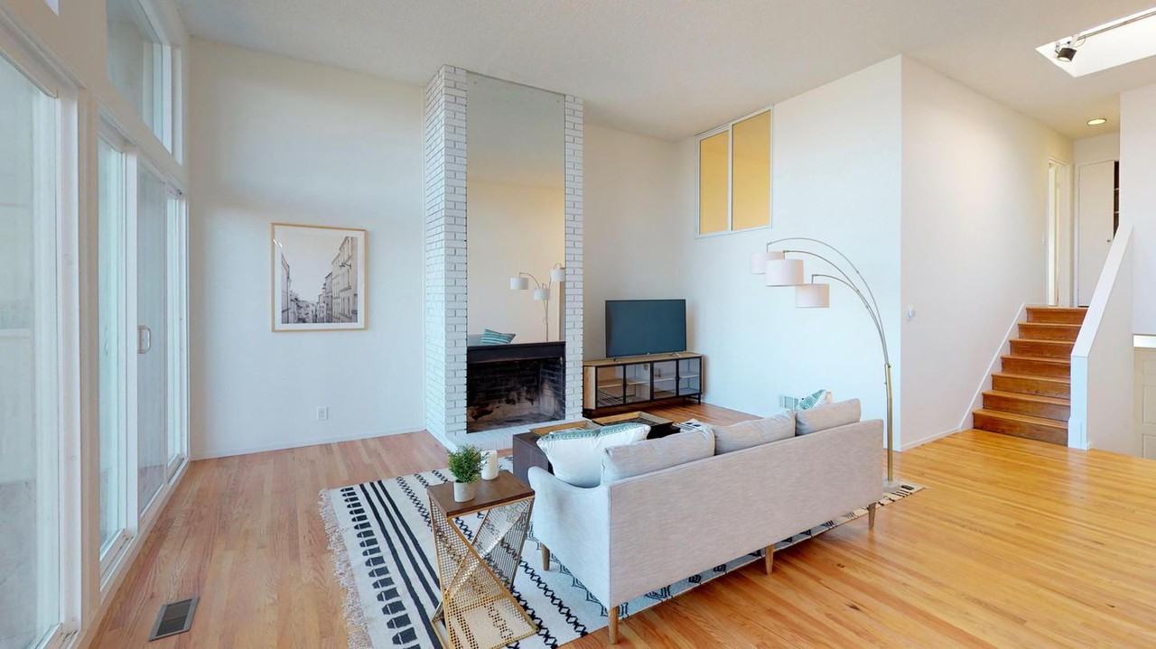 Gorgeous Diamond Heights home with scenic views - Photo 6 of 19