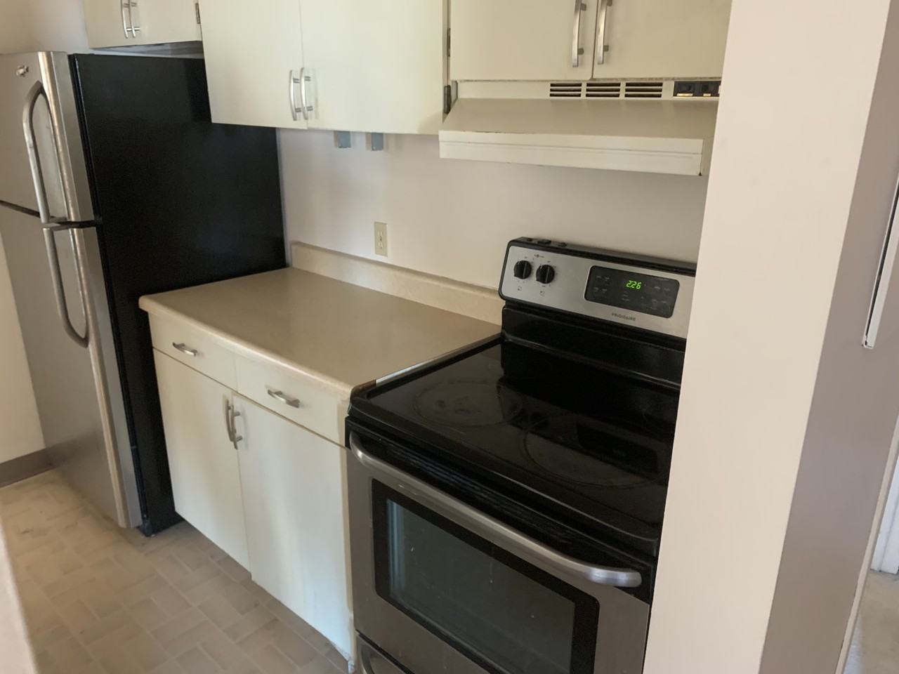 77 Edmonton Street #801 - Photo 2 of 16