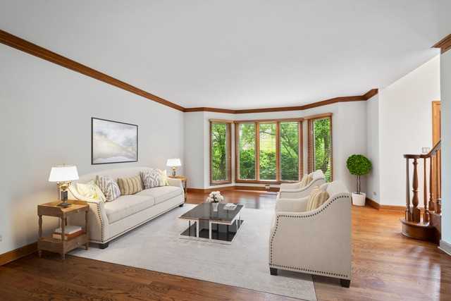 3936 Lakeview Ct - Photo 2 of 14