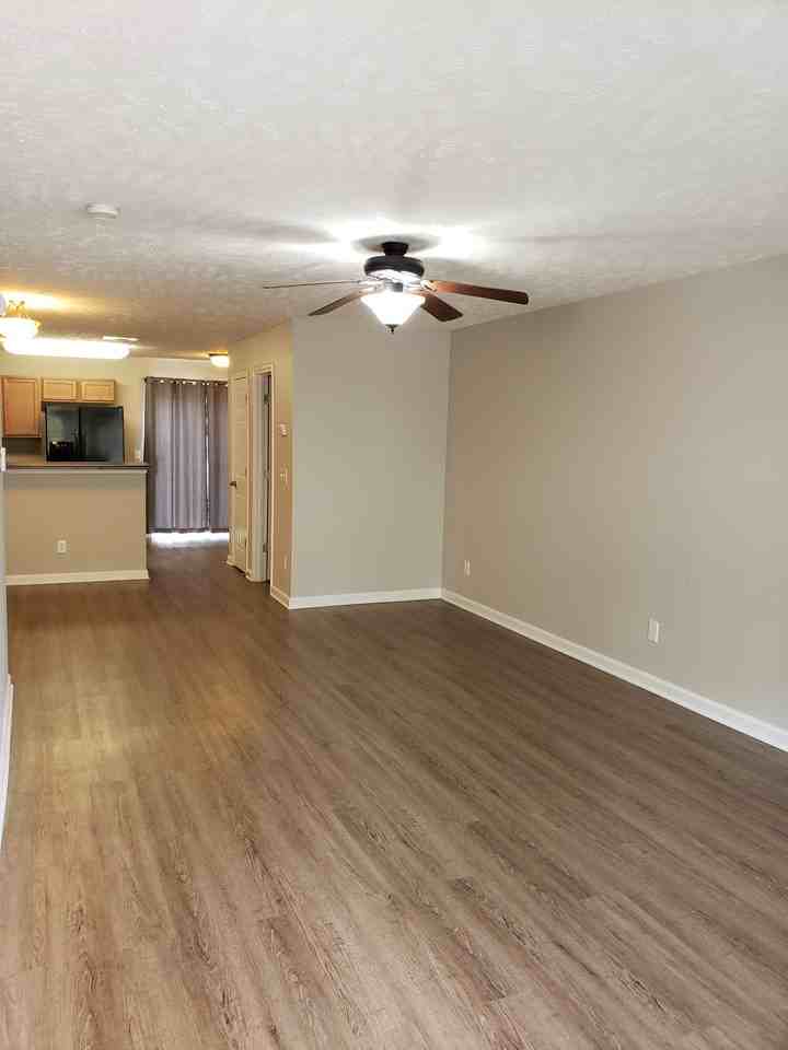 428 Shadow Glen Dr - Photo 3 of 29