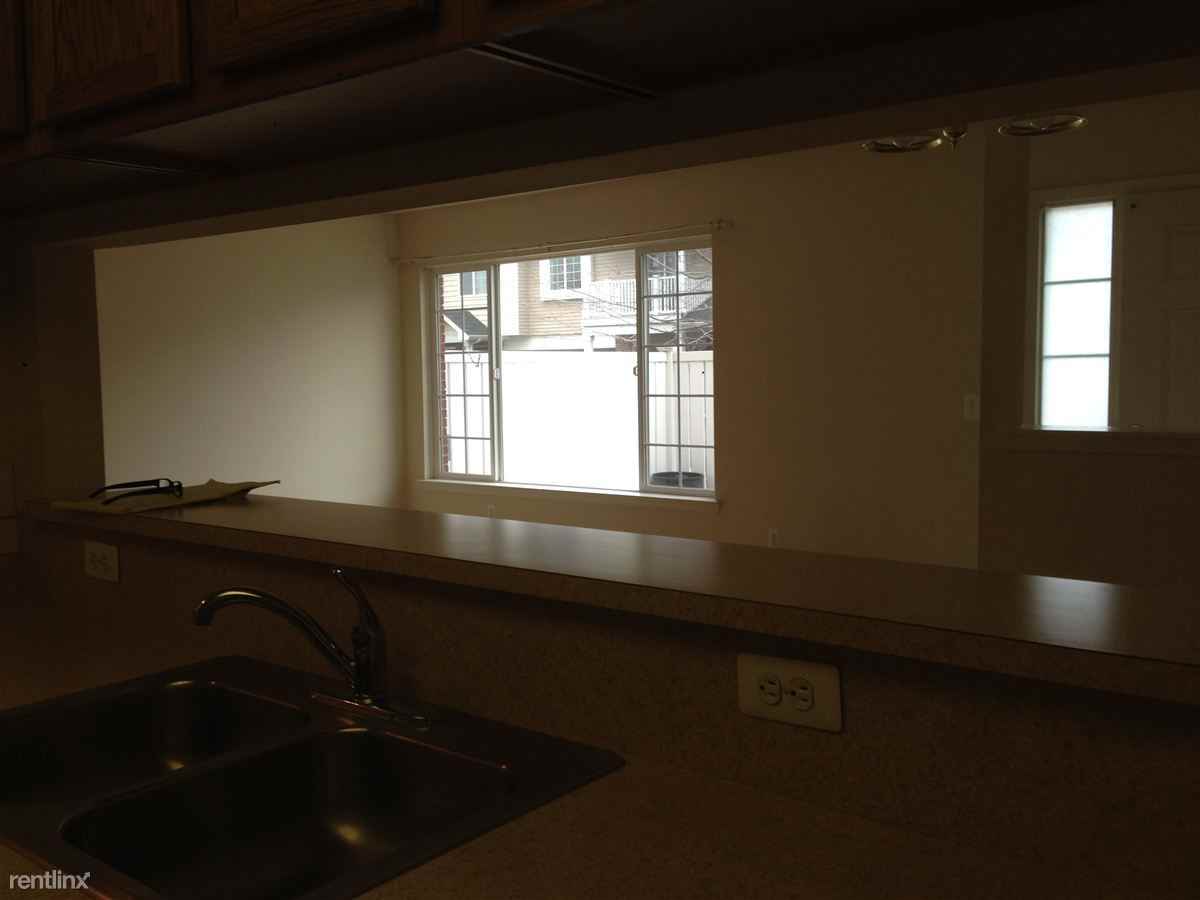 22031 Fairlane Blvd - Photo 2 of 3