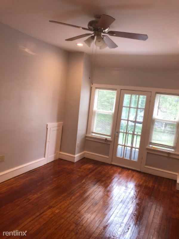 1725 Pershing Street - Photo 3 of 5