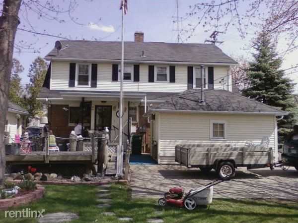 522 S Michigan Ave - Photo 2 of 3