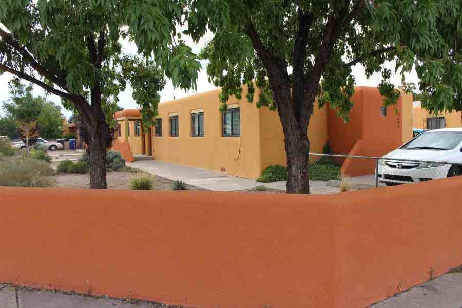 2601 Rio Grande Blvd Nw - Photo 2 of 15