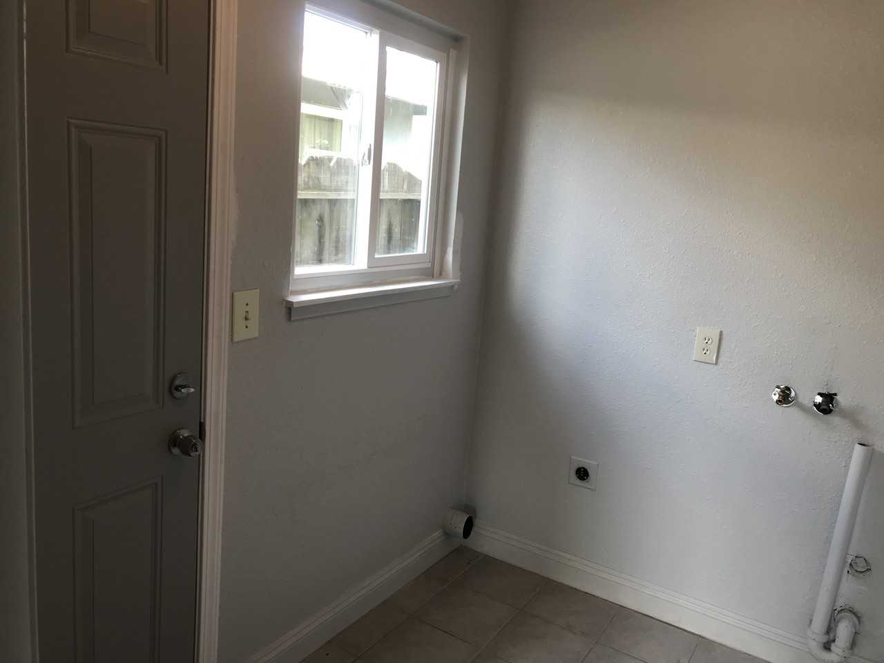 460 Greenbrier Ave - Photo 6 of 13