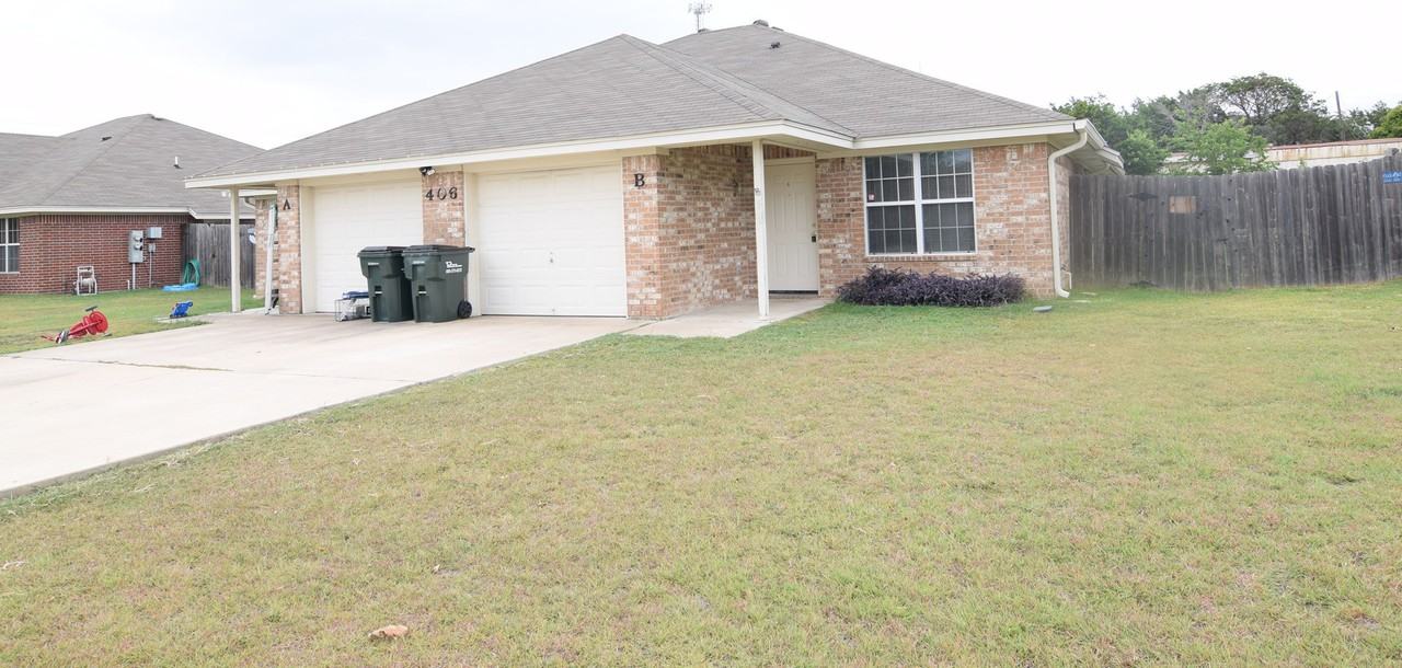 406 W Dale Ave - Photo 2 of 15