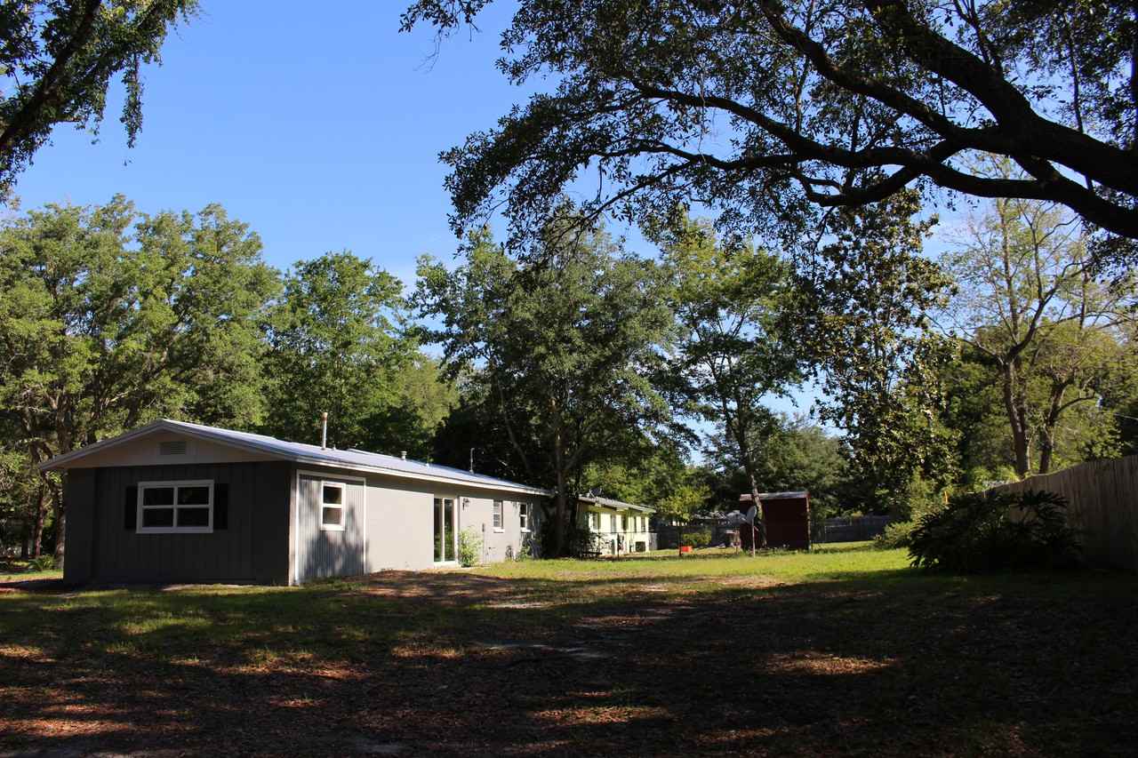 3503 Ne 11th Ter - Photo 2 of 15