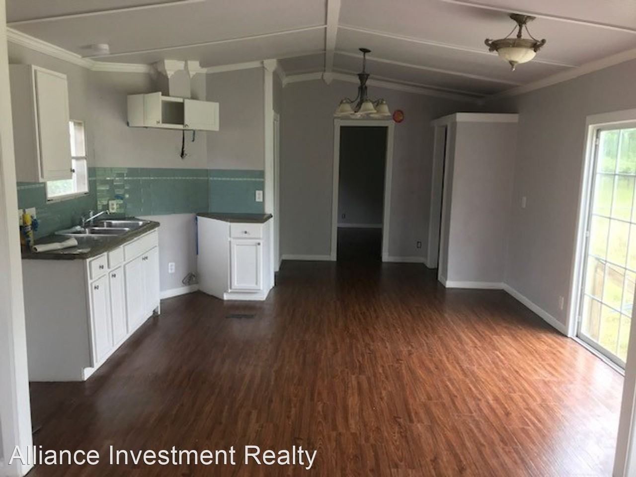 9100 Hollow Rd - Photo 2 of 13