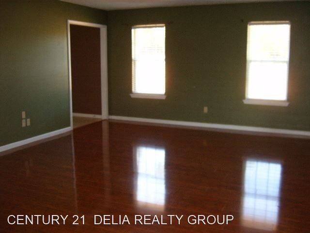 222 Northridge Dr. - Photo 3 of 8