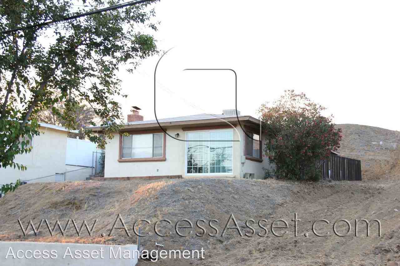 1205 W Pottery St - Photo 2 of 12