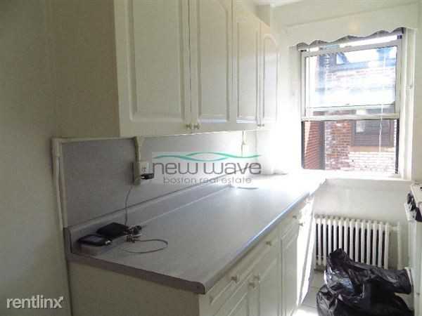 Commonwealth & Arlington - Photo 2 of 10