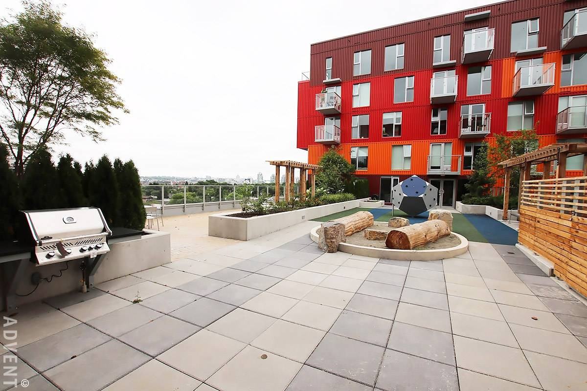 983 East Hastings St - Photo 3 of 16