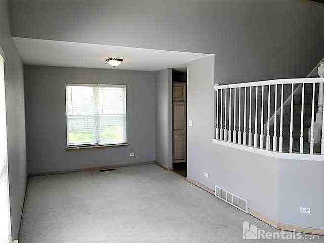 400 Galvin Parkway - Photo 3 of 20