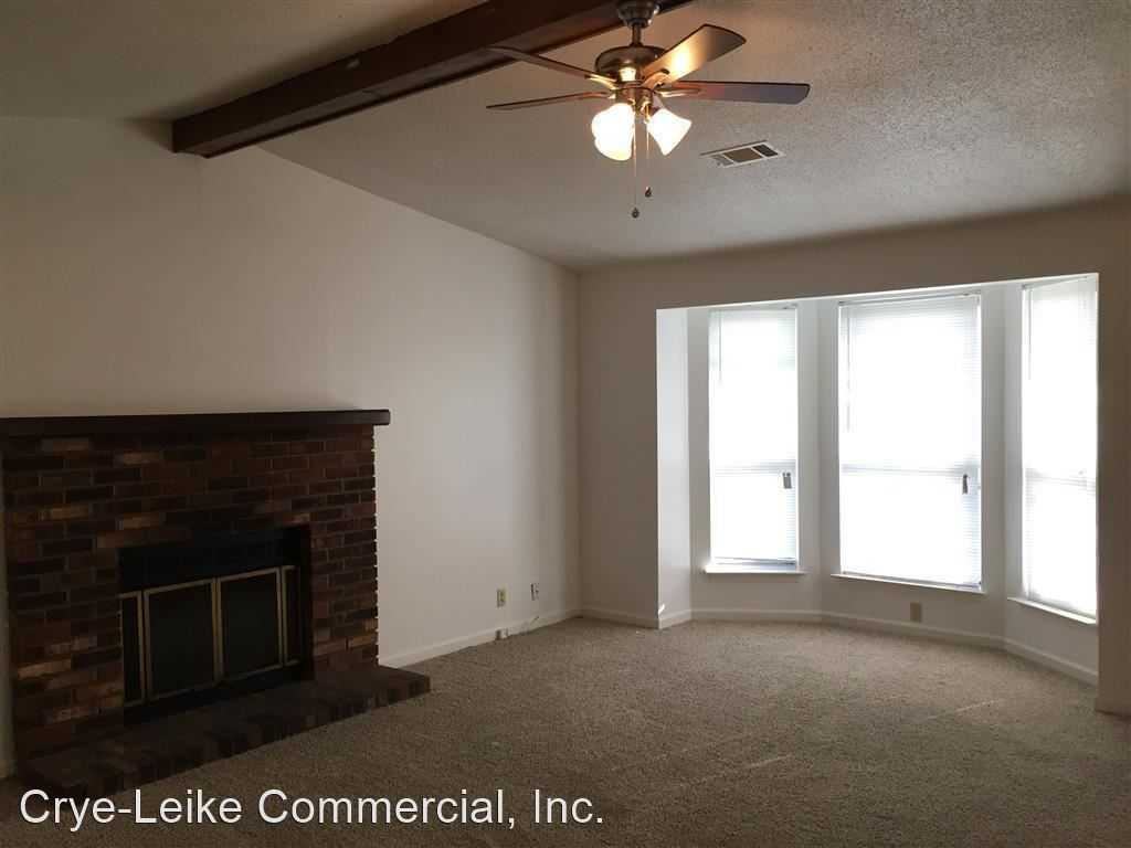 925 Patio Dr - Photo 2 of 7