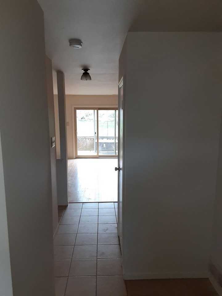 4 Shira Ct - Photo 3 of 24