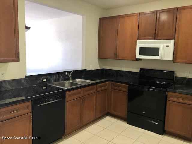 63 Bounty Lane - Photo 3 of 17