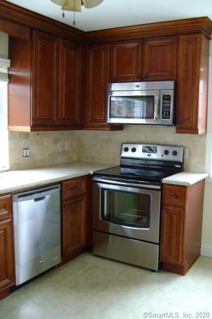 10 Nelson Street Unit 2 - Photo 2 of 18