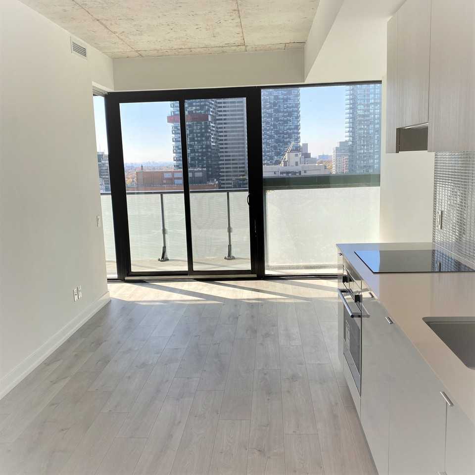 161 Roehampton Avenue #2014 - Photo 4 of 10