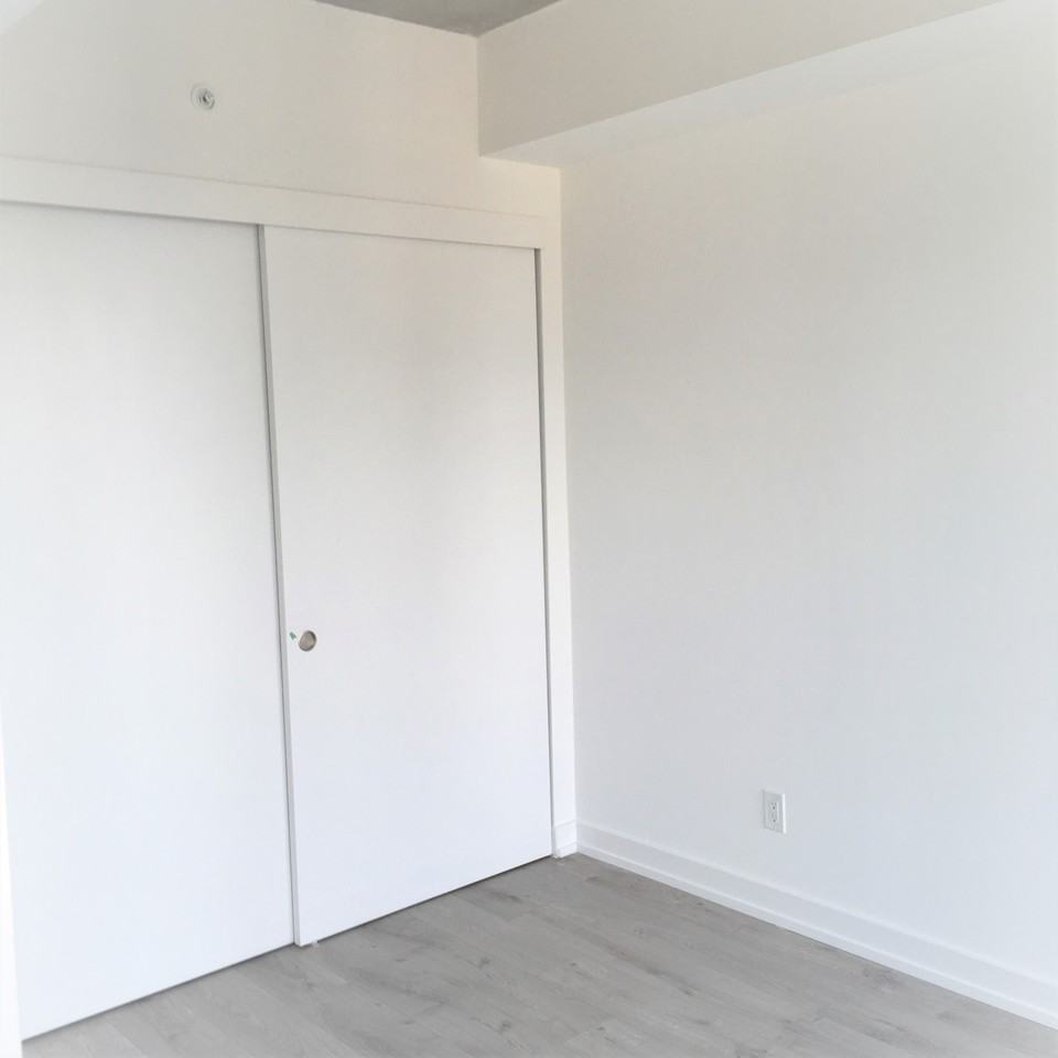 161 Roehampton Avenue #2014 - Photo 5 of 10