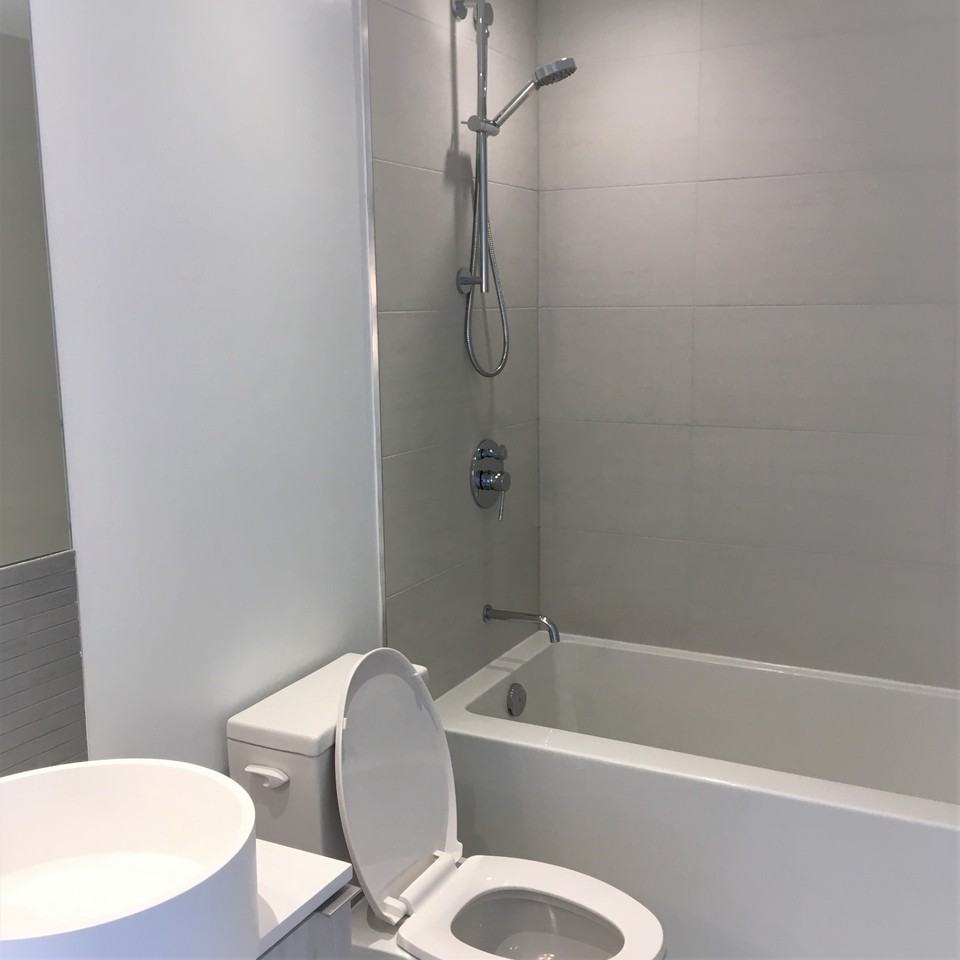 161 Roehampton Avenue #2014 - Photo 6 of 10