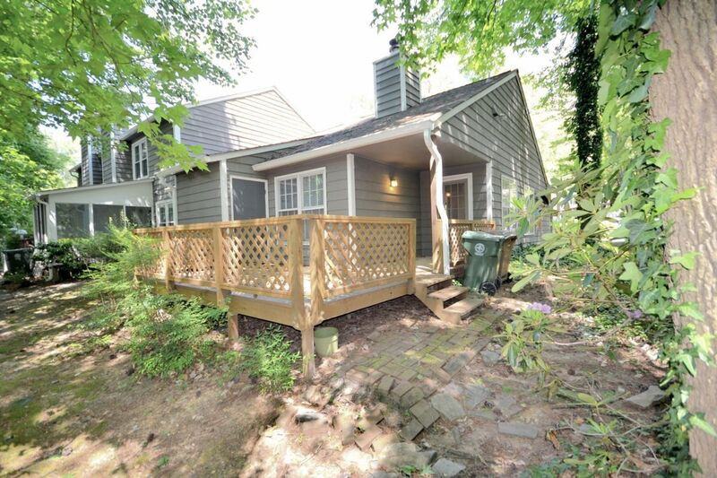 120 Shady Meadow Cir - Photo 2 of 33
