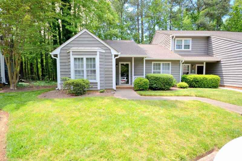 120 Shady Meadow Cir - Photo 3 of 33