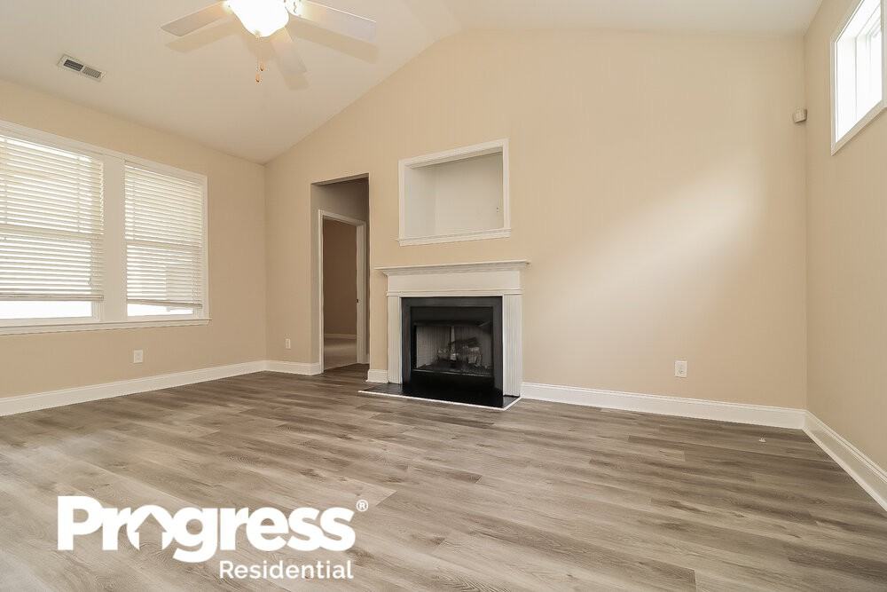 84 Denby Cir - Photo 3 of 16