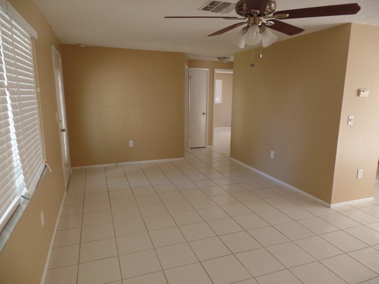 4504 Edith St - Photo 2 of 16