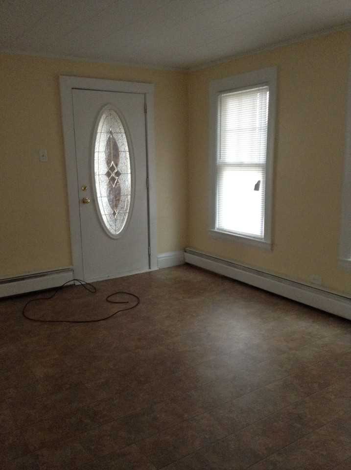 63 Anderson Ave - Photo 2 of 10