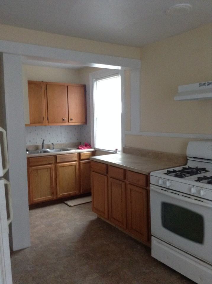 63 Anderson Ave - Photo 3 of 10