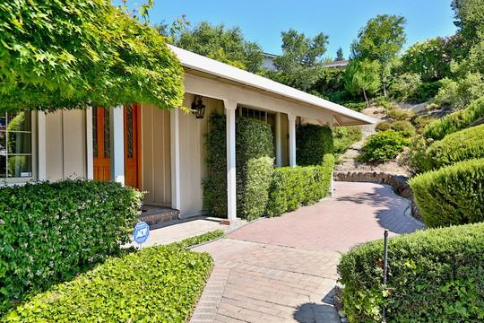 382 Calle La Montana - Photo 2 of 40