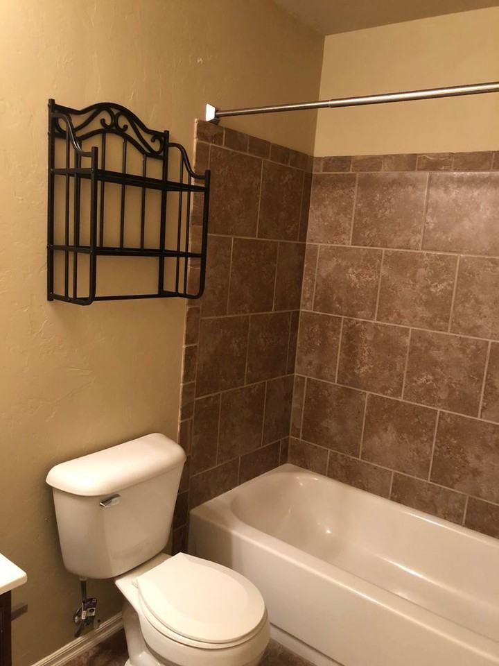 12001 Nw 135th St - Photo 3 of 16